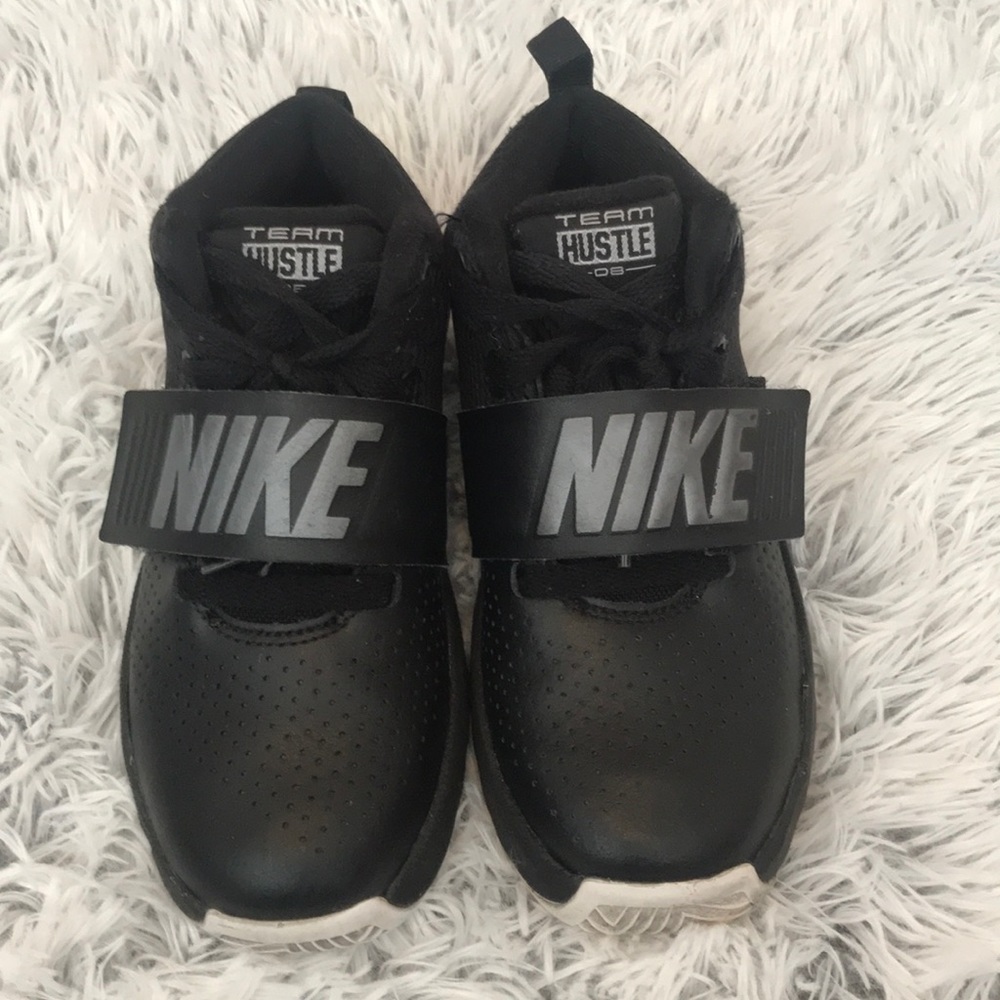 Black Nike